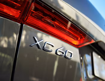 Volvo XC60 T6 Inscription [Worldwide] '2017–21