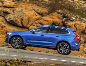 2018–21 Volvo XC60 T6 R-Design [North America] '2017–21
