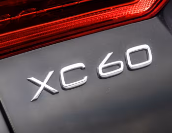 Volvo XC60 T6 Recharge AWD Inscription [UK-spec] '2021–pr.