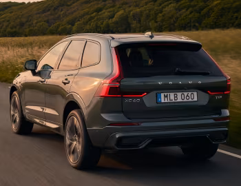Volvo XC60 T8 [Worldwide] '2025–pr.