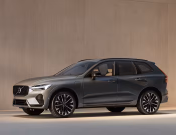 Volvo XC60 T8 [Worldwide] '2025–pr.