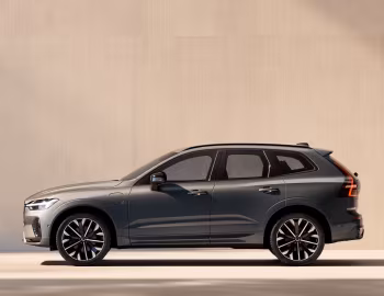 Volvo XC60 T8 [Worldwide] '2025–pr.