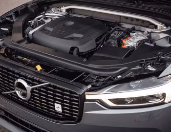 Sous la capuche 2020–21 Volvo XC60 T8 Polestar Engineered [North America] '2019–21