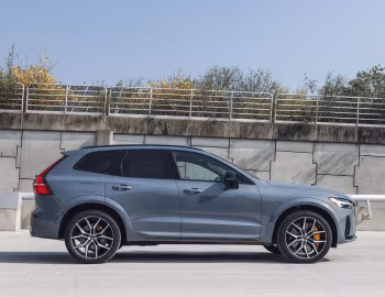 2022–pr. Volvo XC60 T8 Polestar Engineered [North America] '2022–pr.