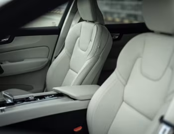 Interior Volvo XC60 T8 Recharge AWD Inscription [Japan] '2021