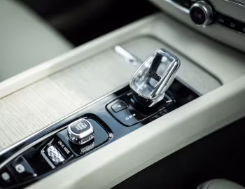Interior Volvo XC60 T8 Recharge AWD Inscription [Japan] '2021