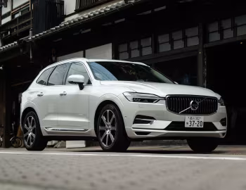 Volvo XC60 T8 Recharge AWD Inscription [Japan] '2021