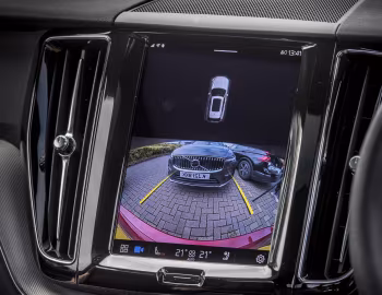 Interior Volvo XC60 T8 Recharge AWD R-Design [UK-spec] '2021–pr.