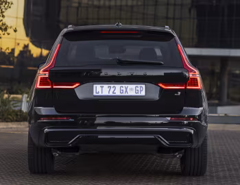 Volvo XC60 T8 Recharge Ultimate "Black Edition" [South Africa] '2024