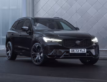 Volvo XC60 T8 Recharge Ultimate "Black Edition" [UK-spec] '2024–pr.