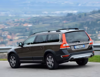 Volvo XC70 D4 "Polar" [Italy] '2014–16