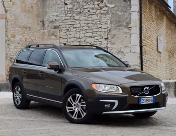 Volvo XC70 D4 "Polar" [Italy] '2014–16