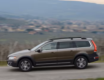 Volvo XC70 D4 "Polar" [Italy] '2014–16