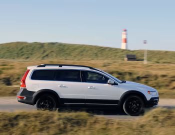 Volvo XC70 D5 [Worldwide] '2013–16