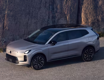 Volvo XC70 AWD [China] '2025–pr.
