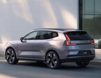 Volvo XC70 AWD [China] '2025–pr.
