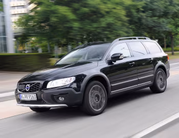 Volvo XC70 D4 "Black" '2014–16