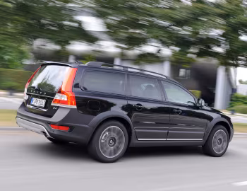 Volvo XC70 D4 "Black" '2014–16