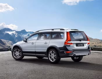 Volvo XC70 D5 [Worldwide] '2013–16