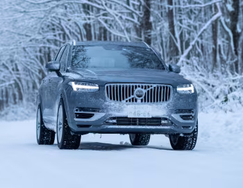 Volvo XC90 T8 Recharge AWD [Japan] '2020–24