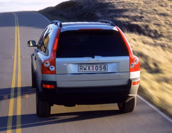 Volvo XC90 [Worldwide] '2002–06