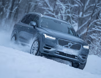 Volvo XC90 T8 Recharge AWD [Japan] '2020–24
