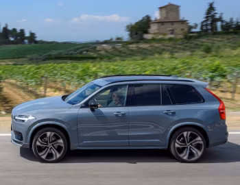 Volvo XC90 B5 R-Design [Worldwide] '2019–pr.