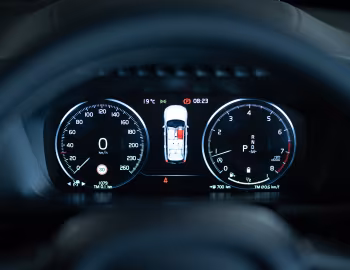 Painel Volvo XC90 B6 AWD R-Design [Japan] '2020–pr.