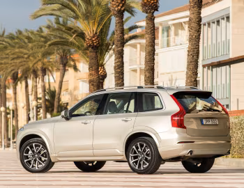 Volvo XC90 D5 Momentum [Worldwide] '2015–19