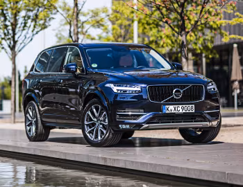 Volvo XC90 D5 Momentum [Worldwide] '2015–19