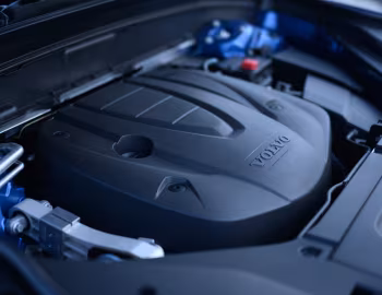 Sous la capuche Volvo XC90 D5 R-Design [Japan] '2015–19
