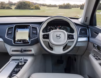 Painel frontal Volvo XC90 T8 Momentum [UK-spec] '2016–19