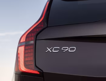 Volvo XC90 T8 Plug-in Hybrid AWD [South Africa] '2025–pr.