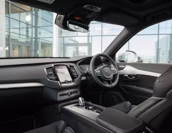 Interior Volvo XC90 T8 R-Design [UK-spec] '2016–19