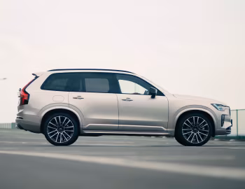 Volvo XC90 T8 Recharge AWD [Japan] '2025–pr.