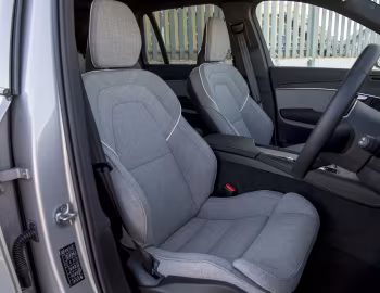 Intérieur Volvo XC90 T8 Recharge AWD R-Design [UK-spec] '2021–pr.