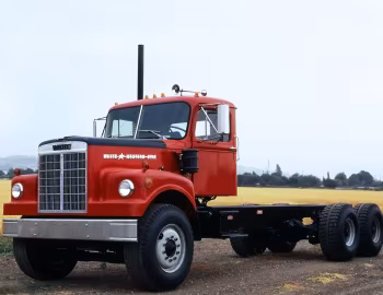 1968–70 White Western Star 4864 Chassis Cab '1967–70