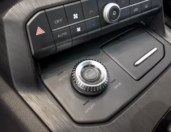 Interior WEY P8 '2017–20