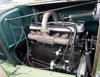 Под капотом 1930 Willys-Knight 66B Roadster by Griswold