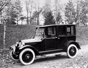 1924 Willys-Knight Model 64 Taxicab