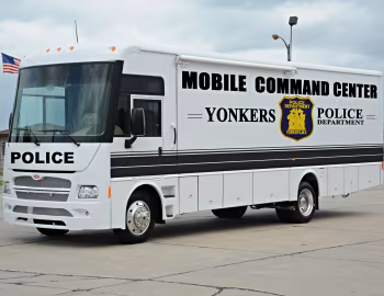 Winnebago Adventurer Mobile Command Center '2012–13