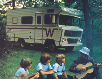 Winnebago Brave '1974–92