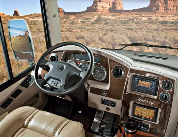 Тарпеда Winnebago Journey 40U '2012