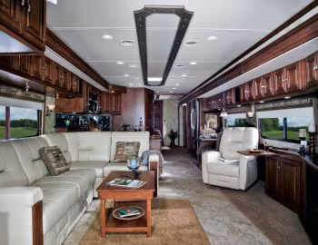 内饰 2011–16 Winnebago Tour