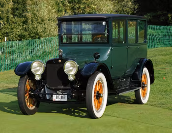 1917 Winton Model 33 Limousine
