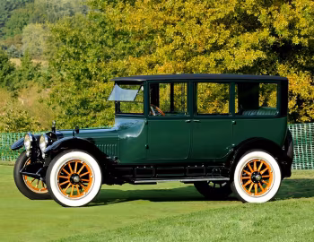 1917 Winton Model 33 Limousine