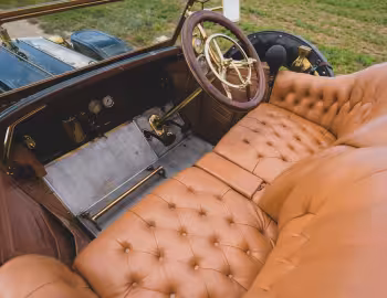 Interni 1911 Winton Model 17-B 5-passenger Touring