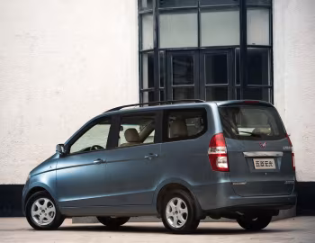 Wuling Hongguang (LZW6430/6431/6432) '09.2010–08.2013