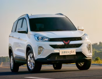 Wuling Hongguang S3 '2017–pr.