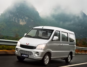 Wuling Sunshine (LZW6390) '2010–13